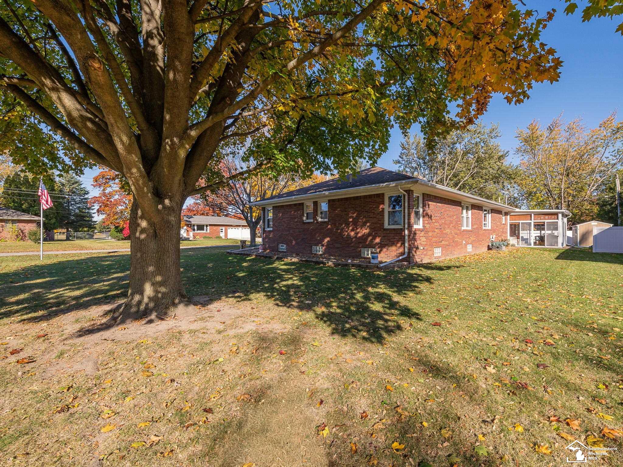 Monroe Charter Township, Michigan 48161, United States, 3 Bedrooms Bedrooms, ,3 BathroomsBathrooms,Residential,Active,240681