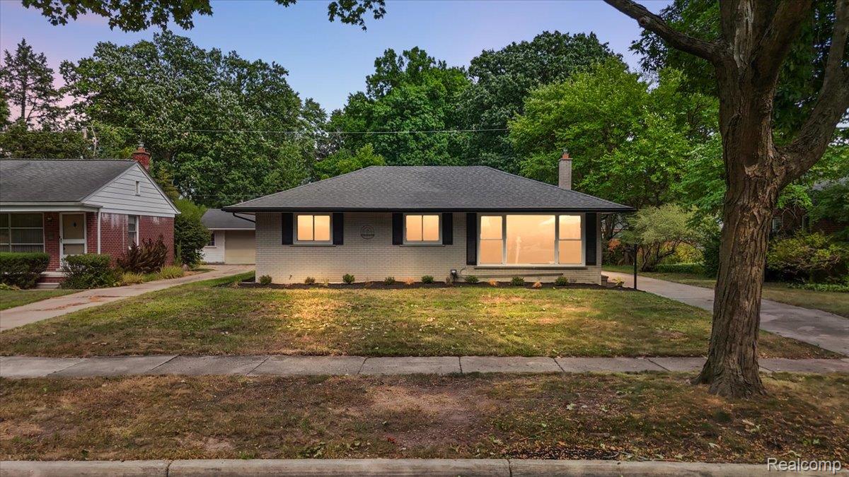 27626 Lexington Parkway