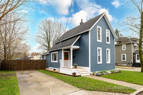 2034 Roos Avenue SW Wyoming City MI 49509