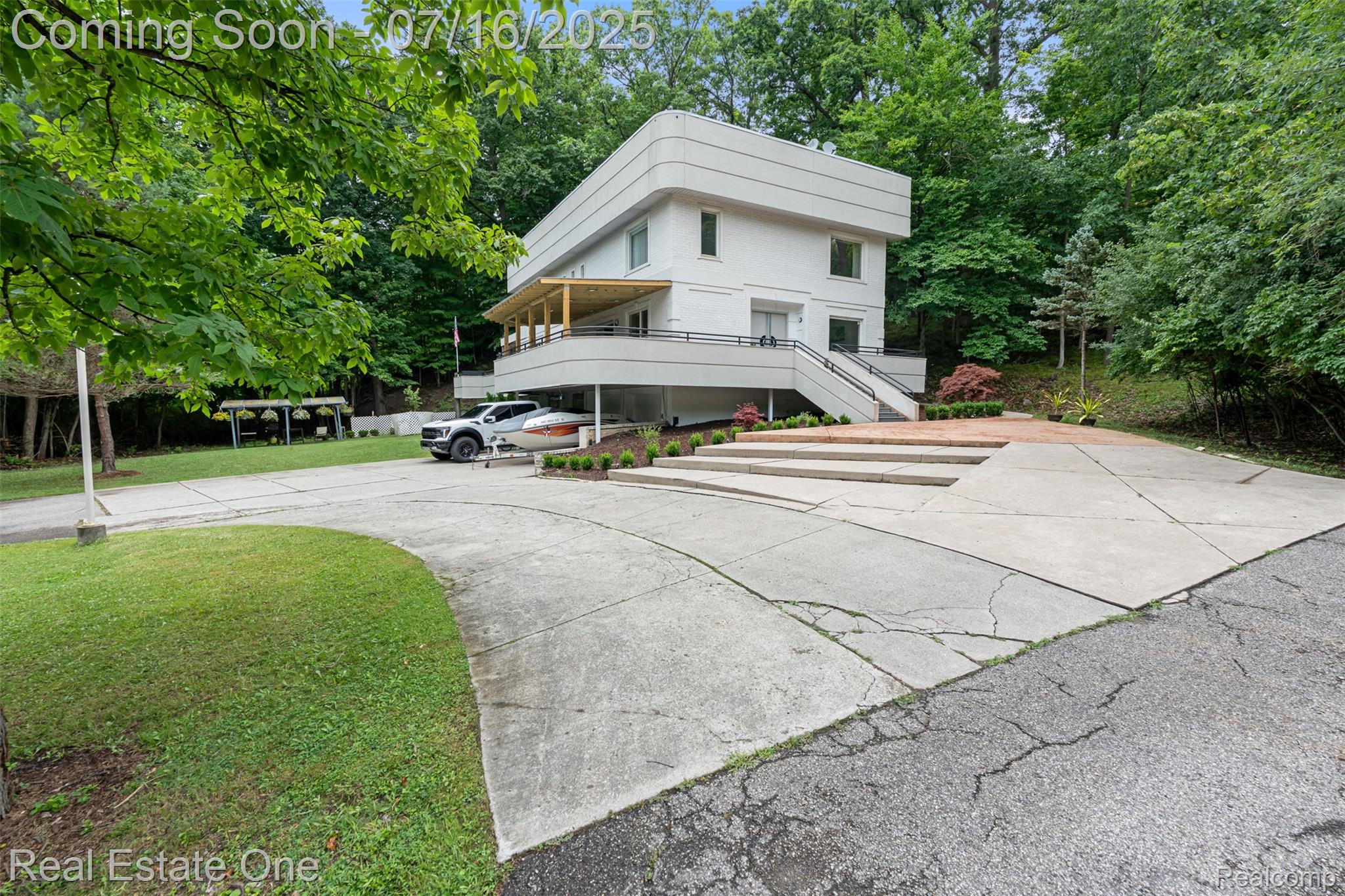 29230 WILDBROOK Drive