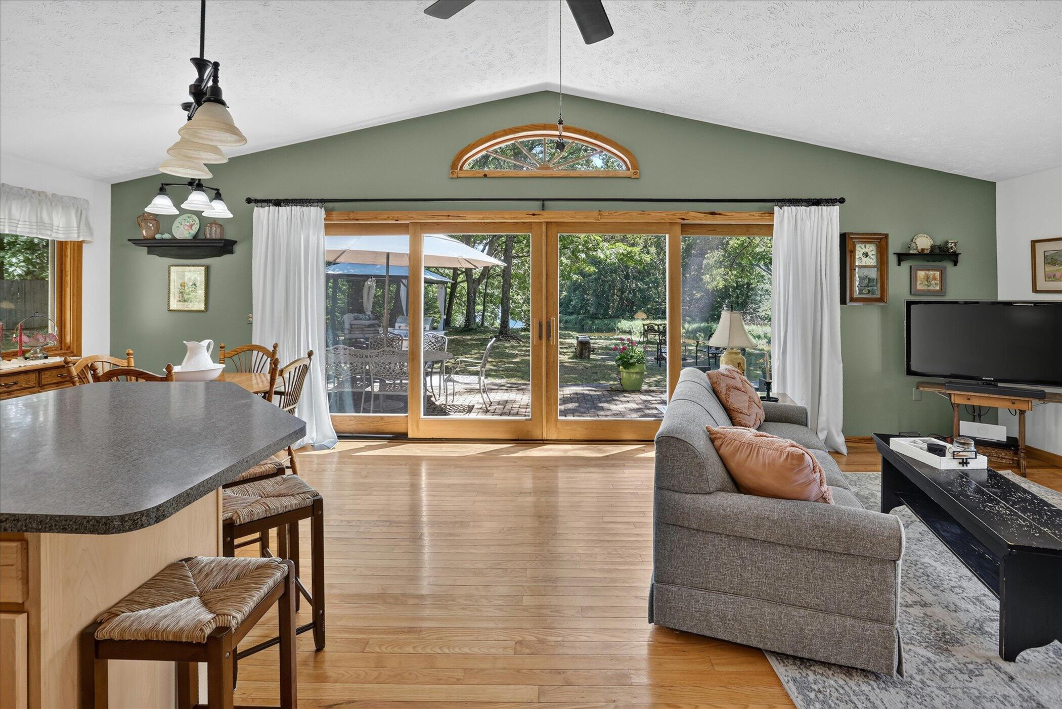 3525 Timberlane Drive