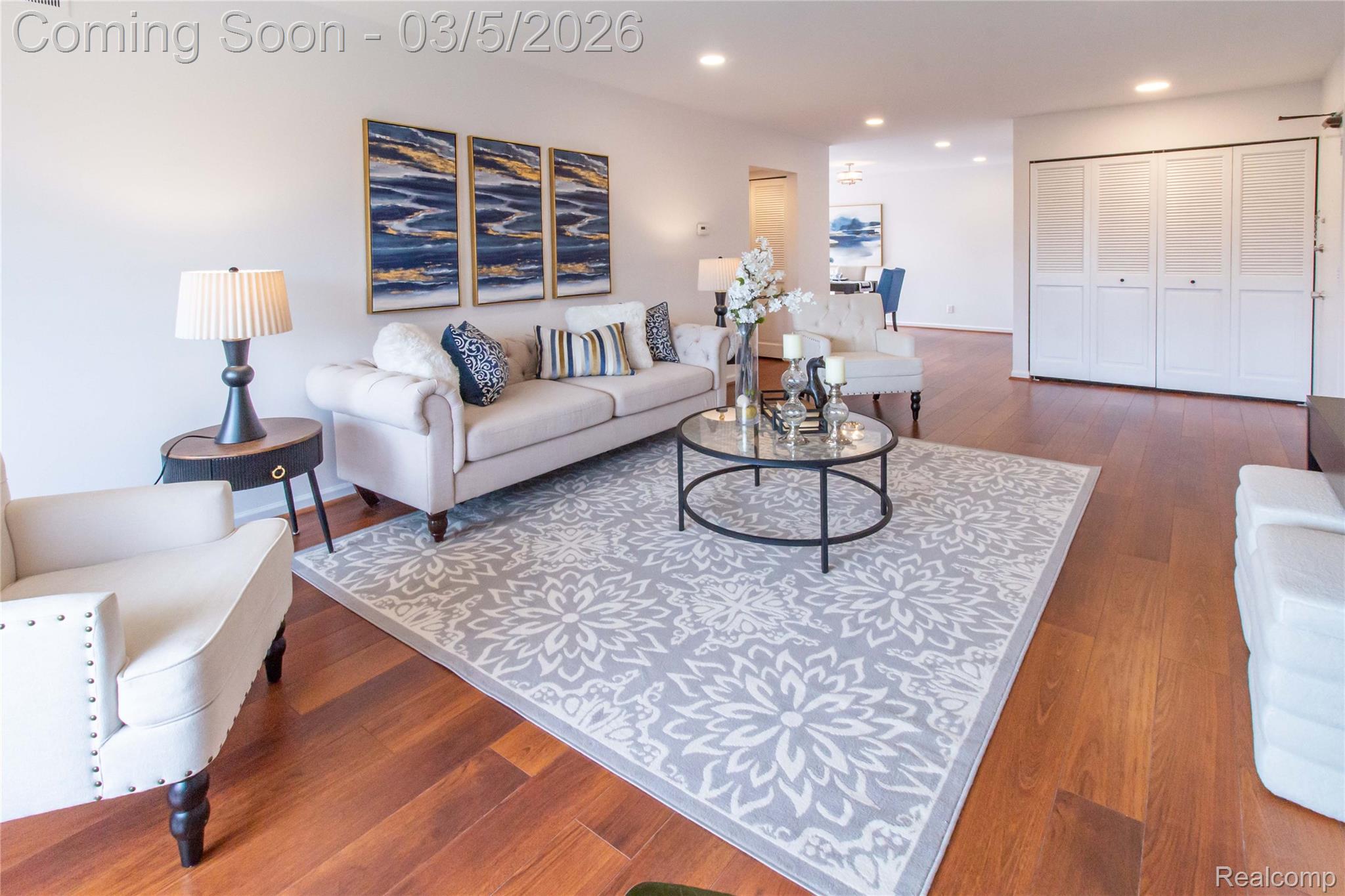 2104 Pauline Boulevard 305