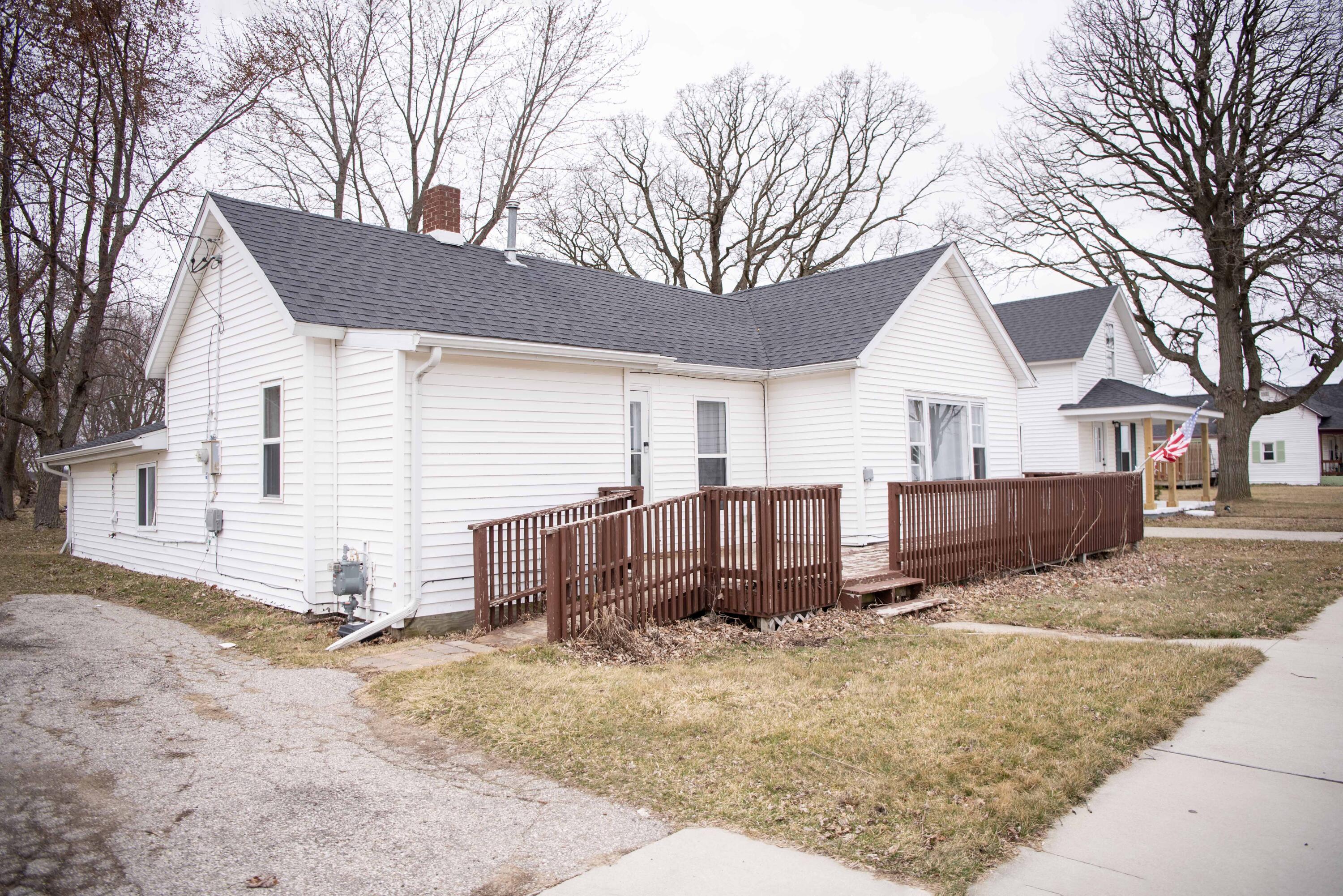 545 N Midland Street