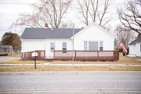 545 N Midland Street Merrill Village MI 48637