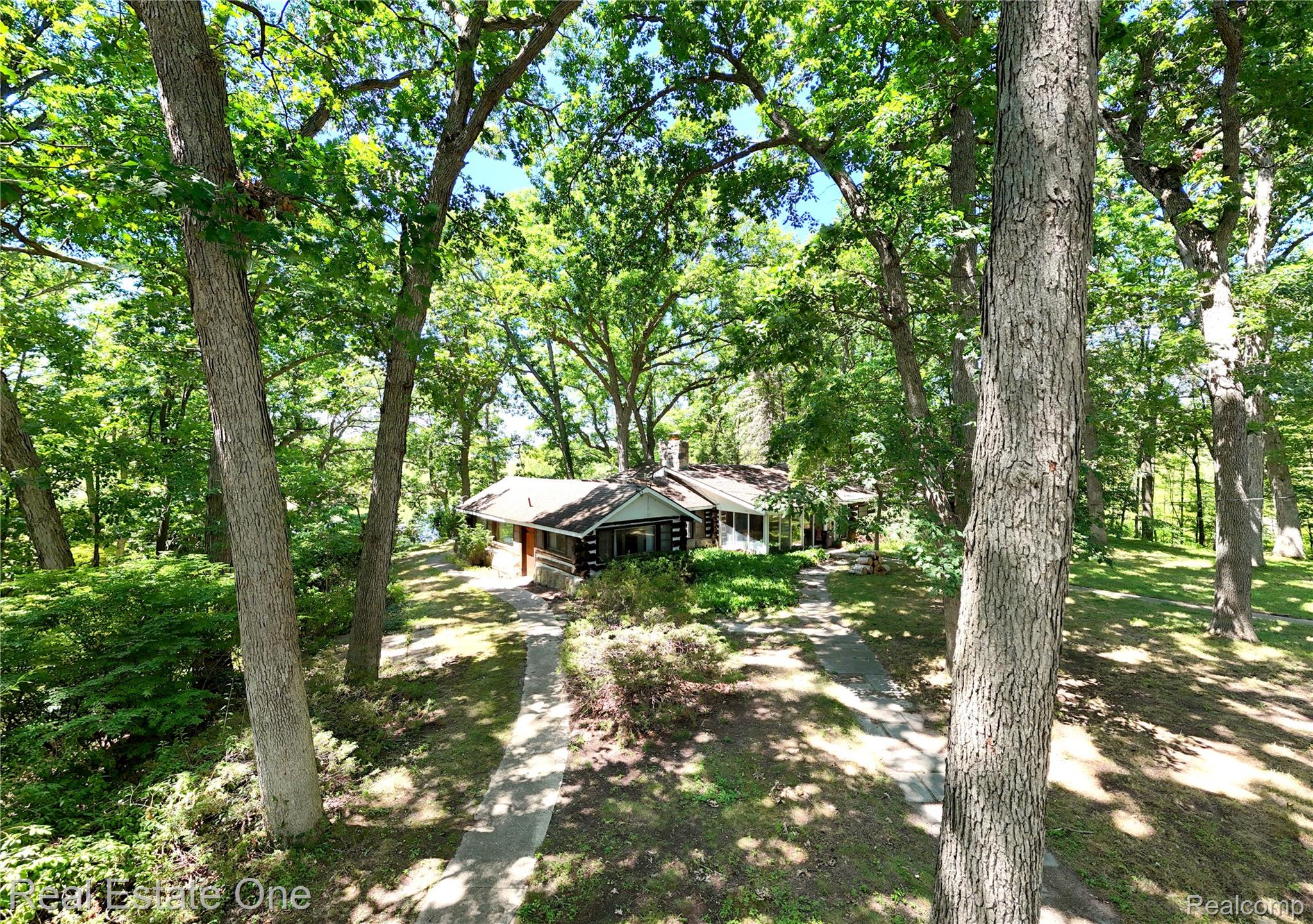 3511 Sutton Lane