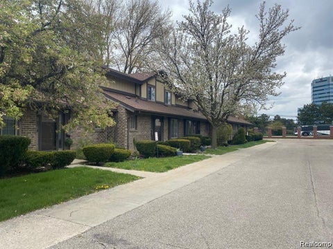 Photo for 28129 FRANKLIN Road 105