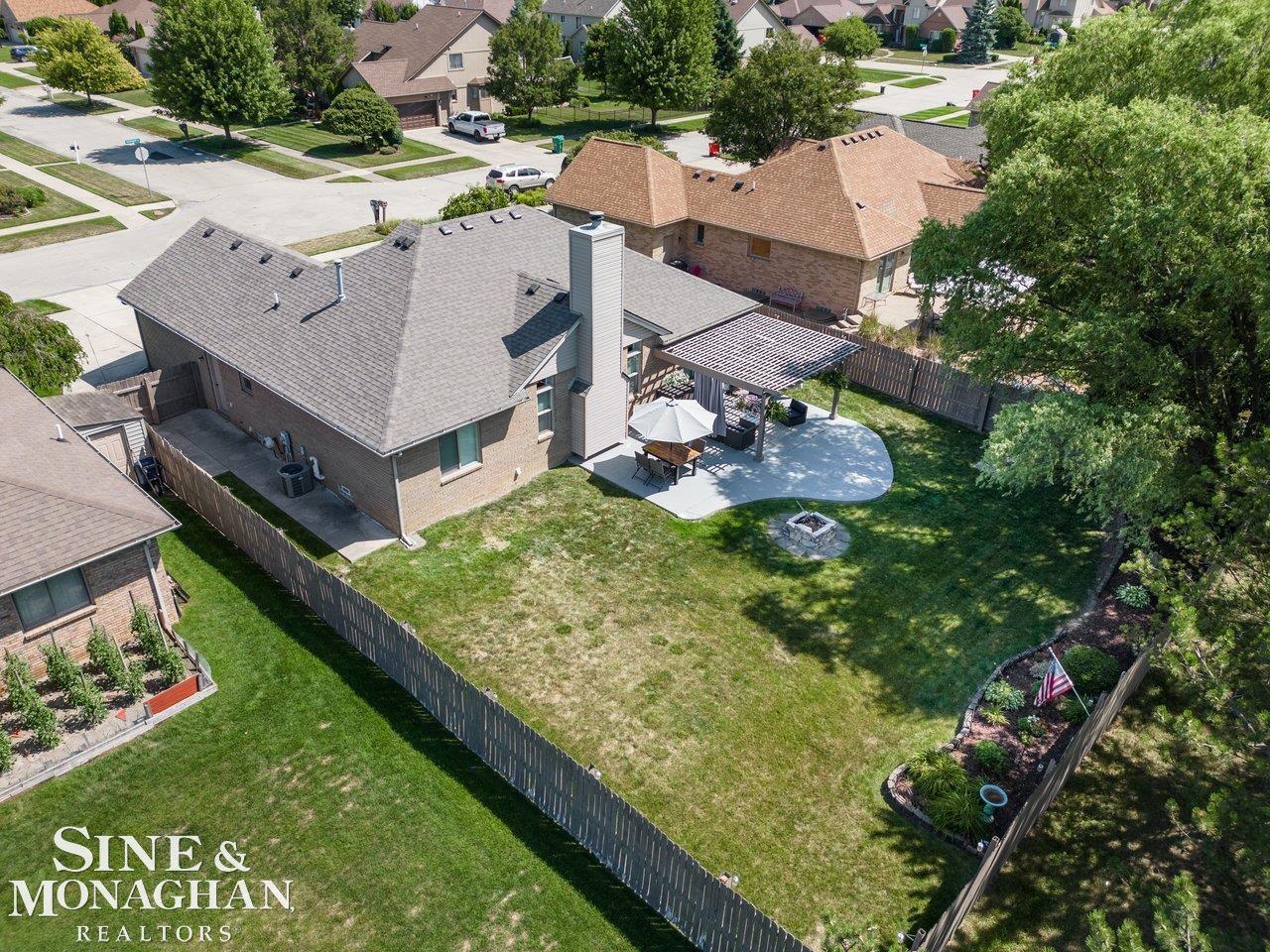 20350 Hummingbird Lane