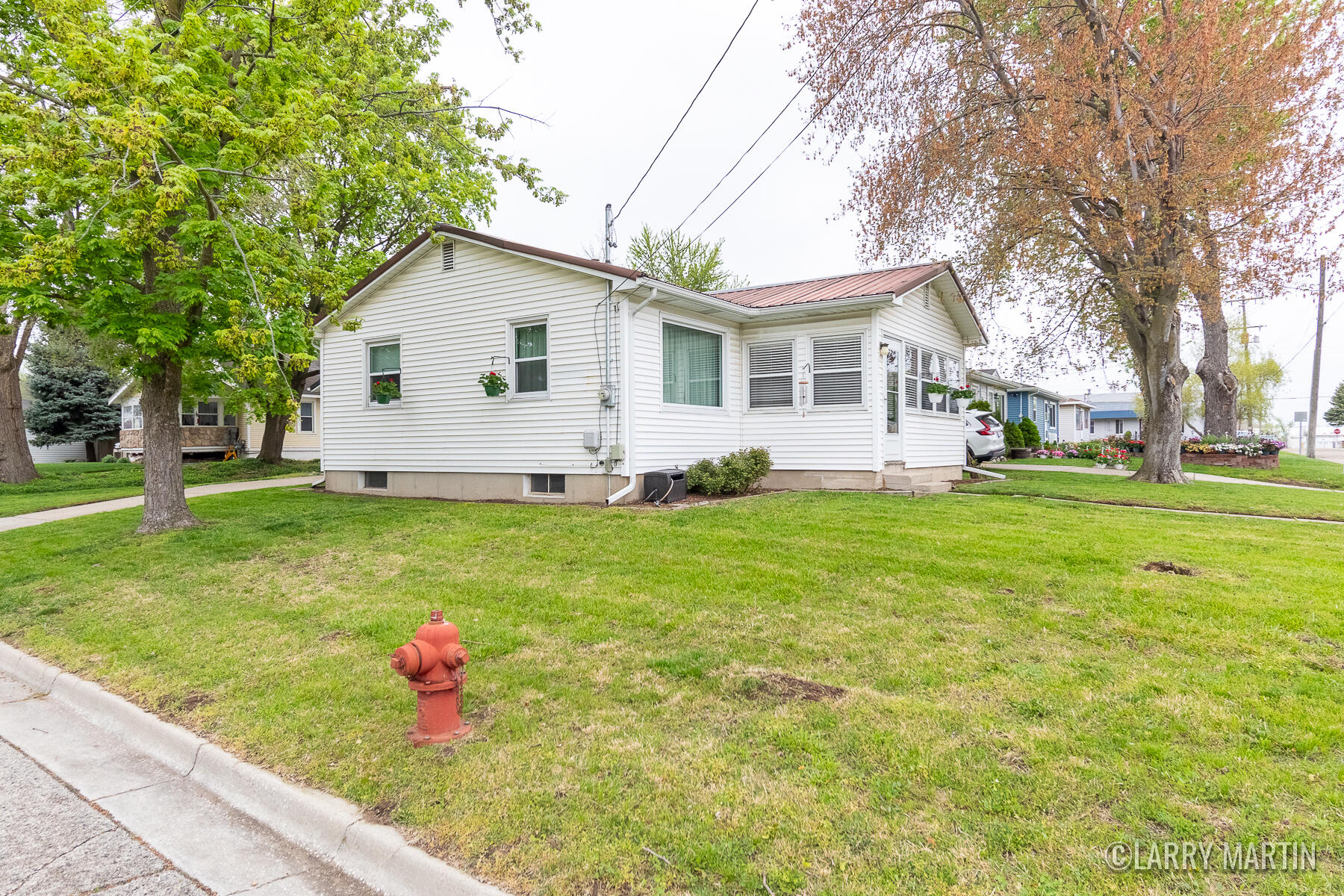 2675 Woodbine Avenue SW