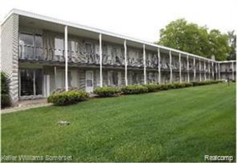 17161 Redford Street 203 Detroit City MI 48219