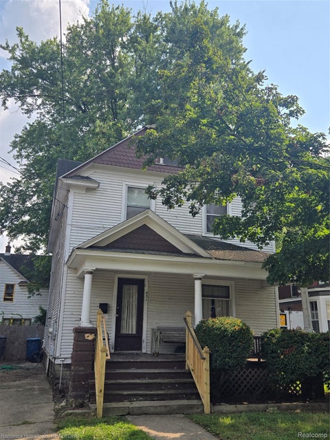 Photo of 431 W Walnut Street, Kalamazoo City, MI 49007 (MLS # 20261061723)