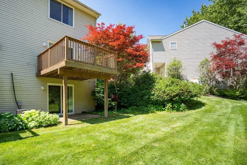 970 Ada Place Drive SE