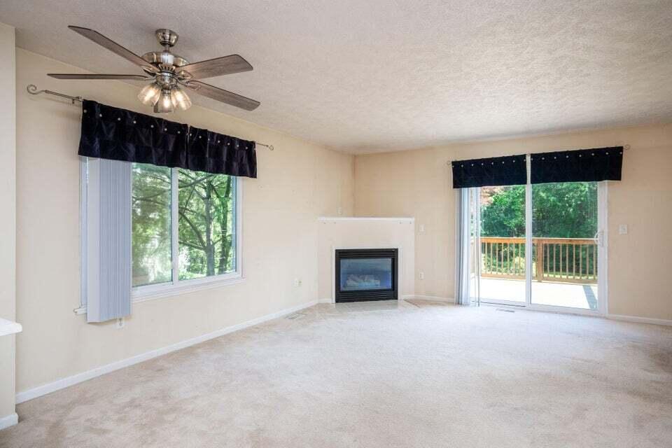 970 Ada Place Drive SE