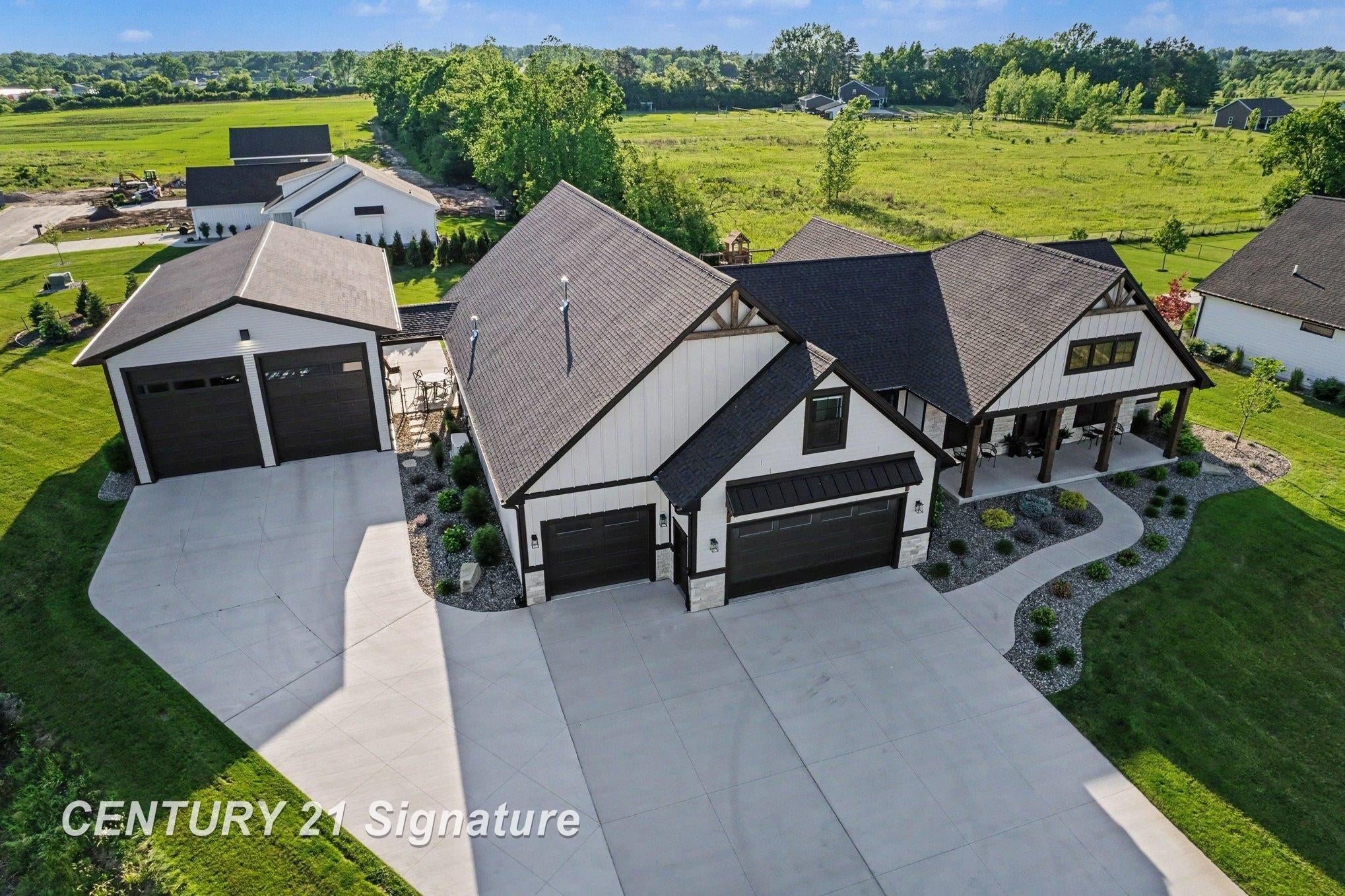 8795 Copper Court
