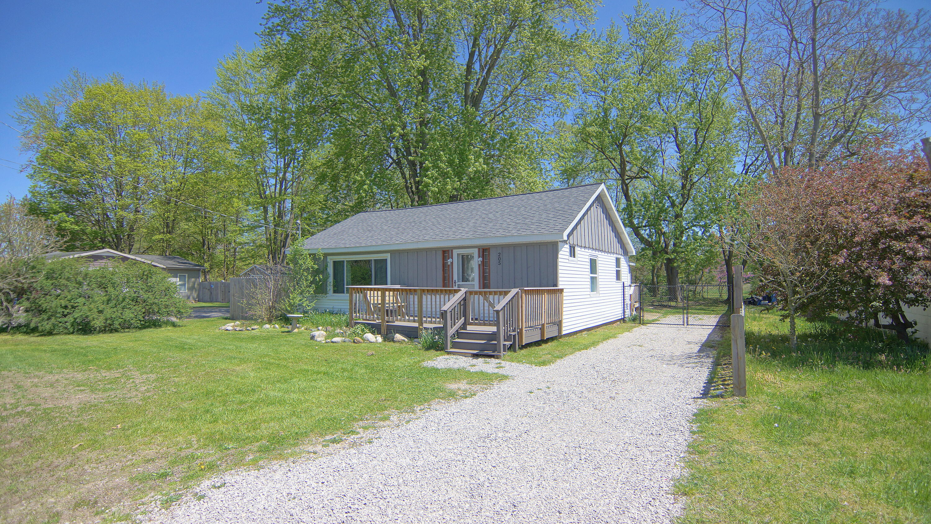 Listing image 3