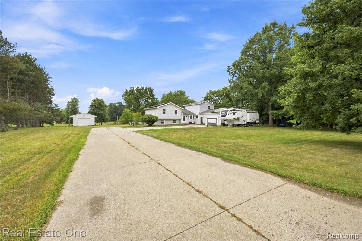 3697 W Lakeshore Drive