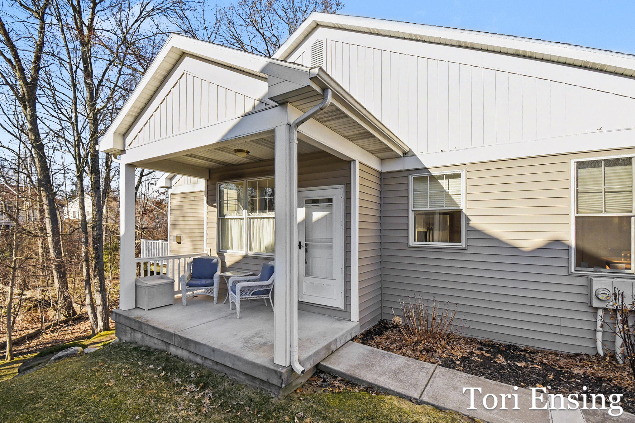 1421 Trail View Drive