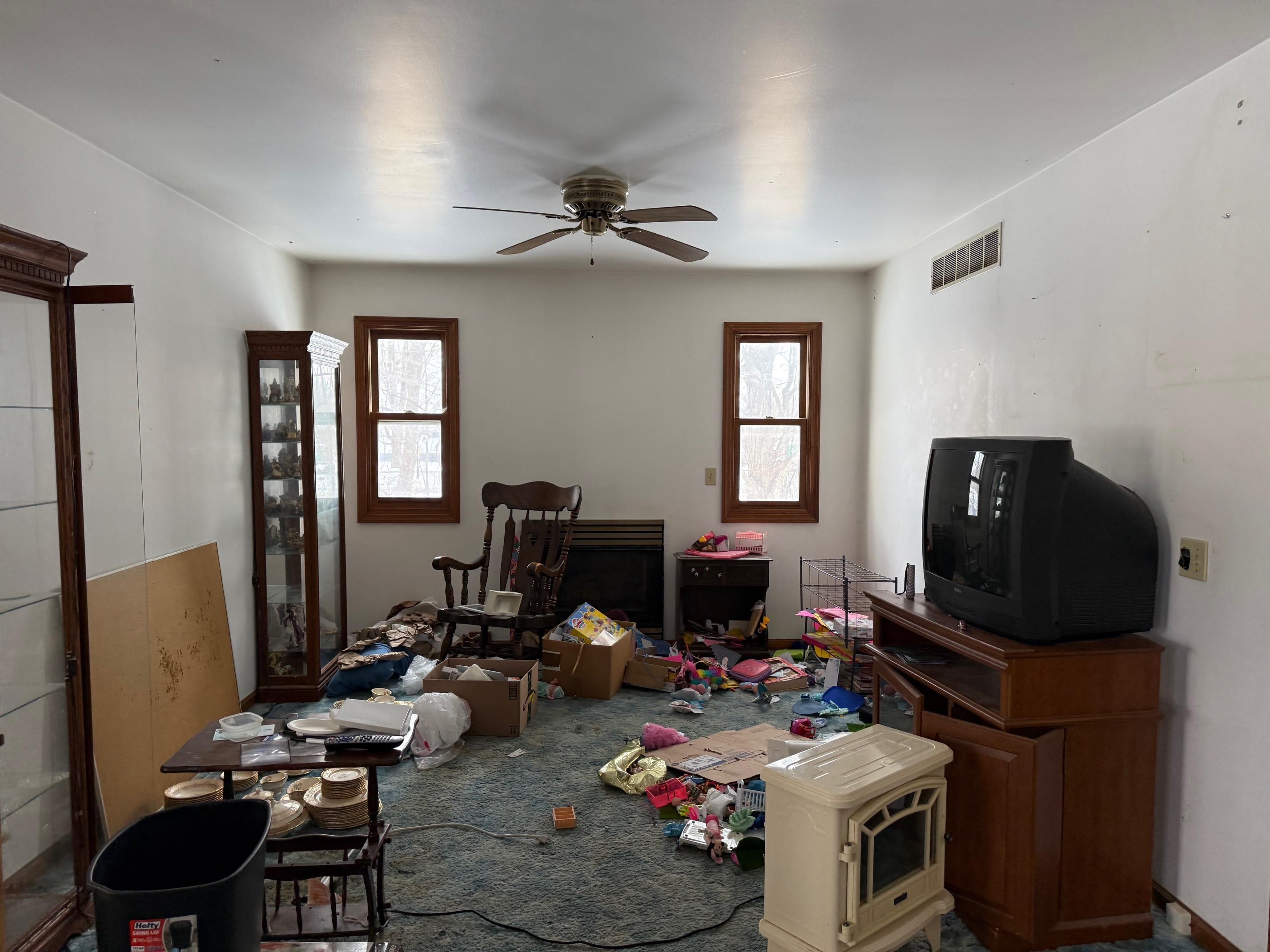 341 E MICHIGAN Avenue