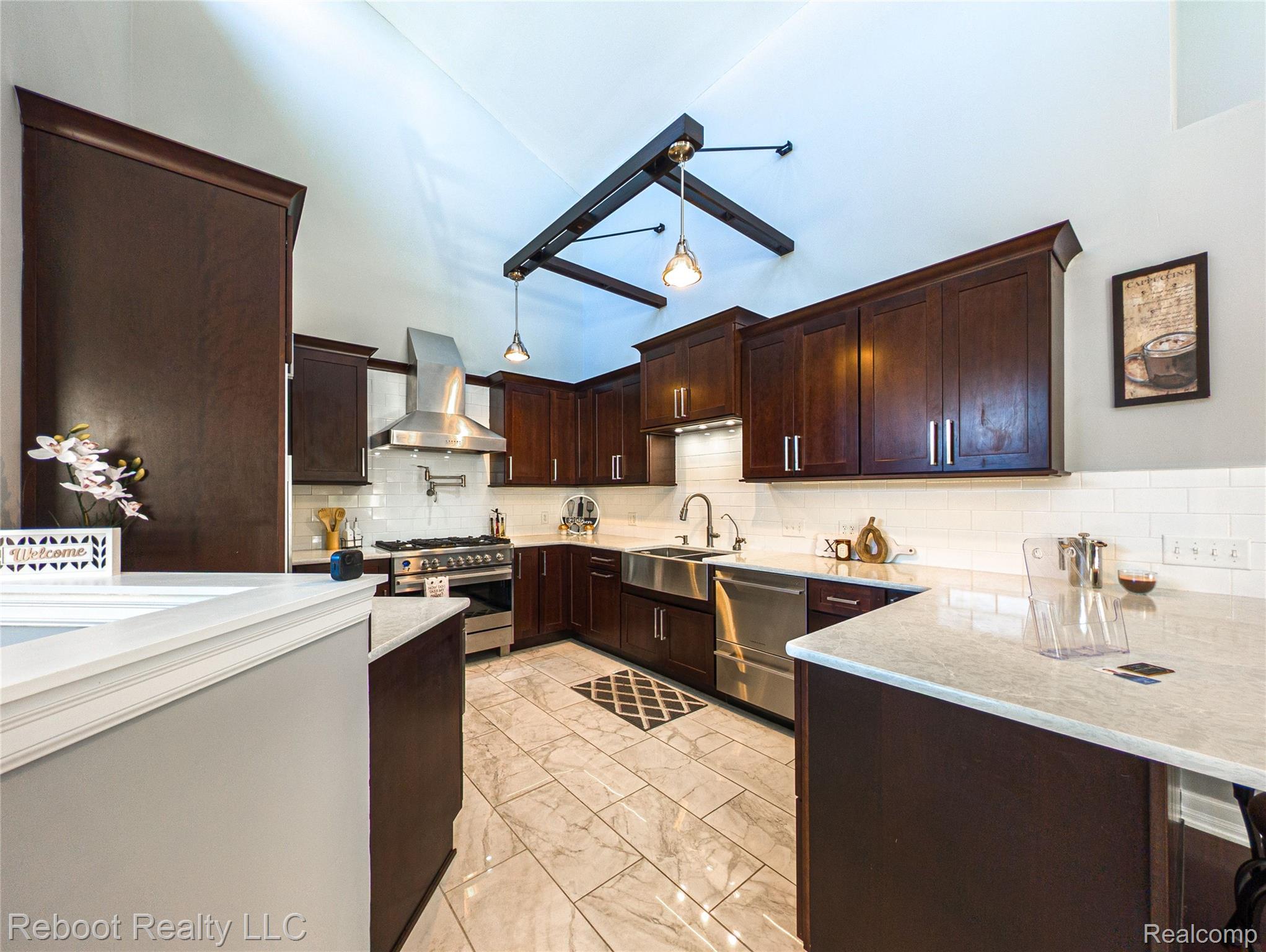 5322 Clintonville Road