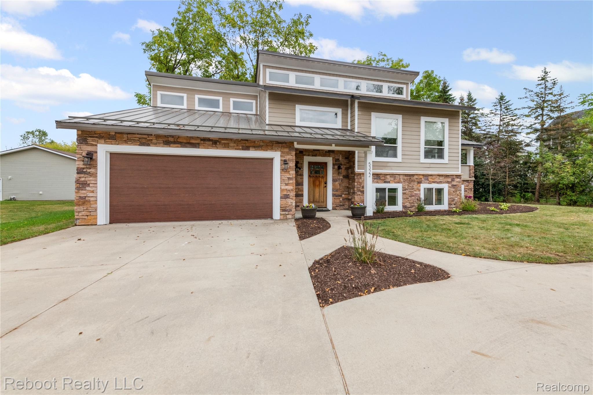 5322 Clintonville Road