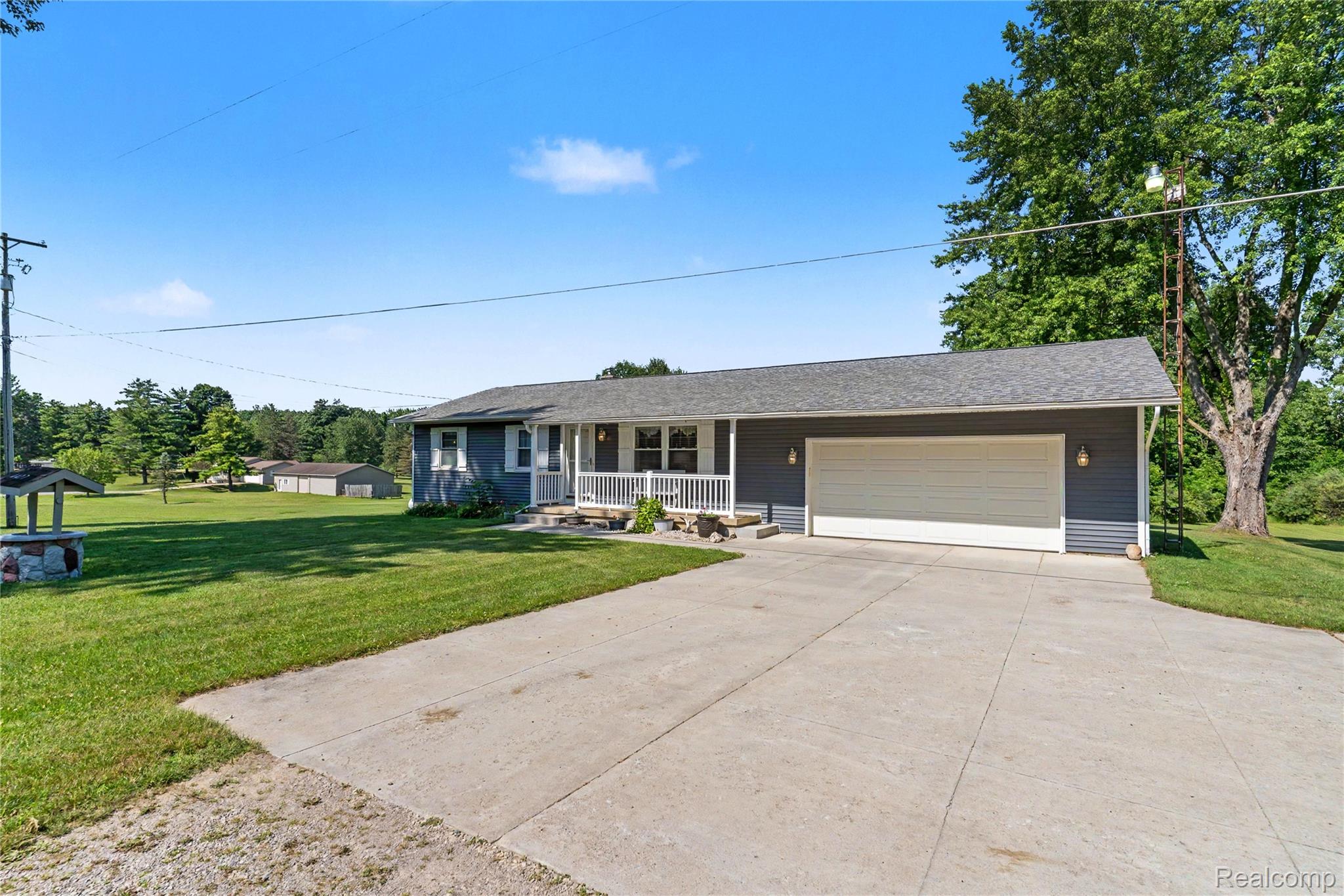 4427 N Washburn Road