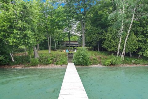 7079 Torch Lake Drive,NW Milton Township Antrim MI 49648
