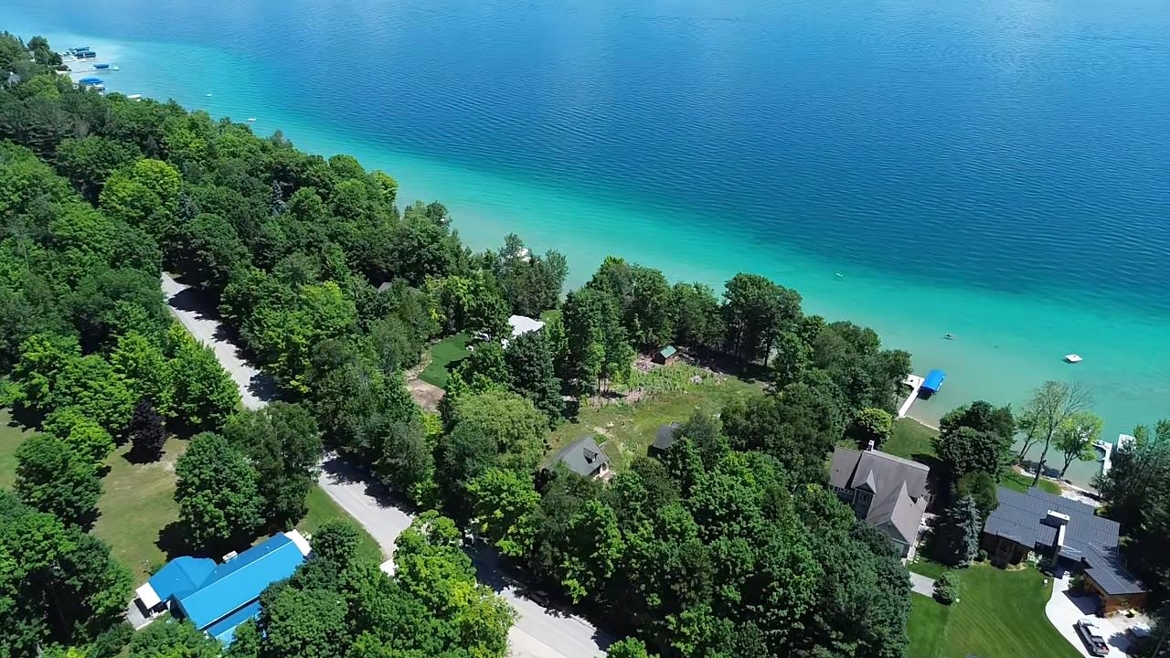 7079 Torch Lake Drive,NW
