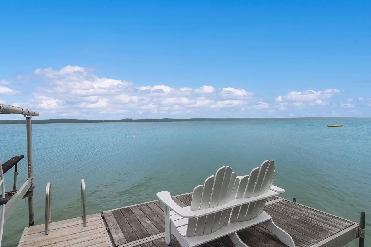 7079 Torch Lake Drive,NW
