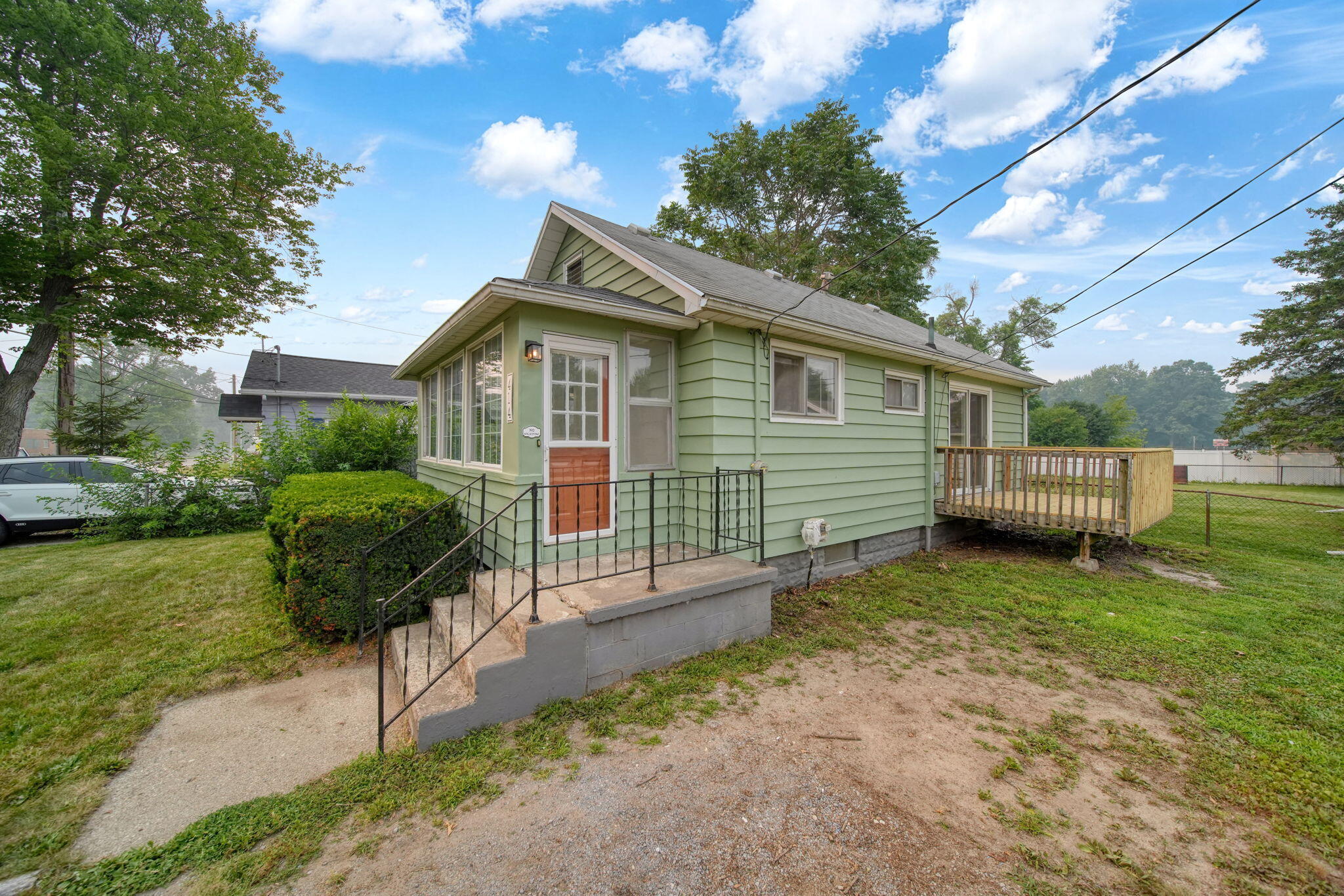414 Napoleon Road