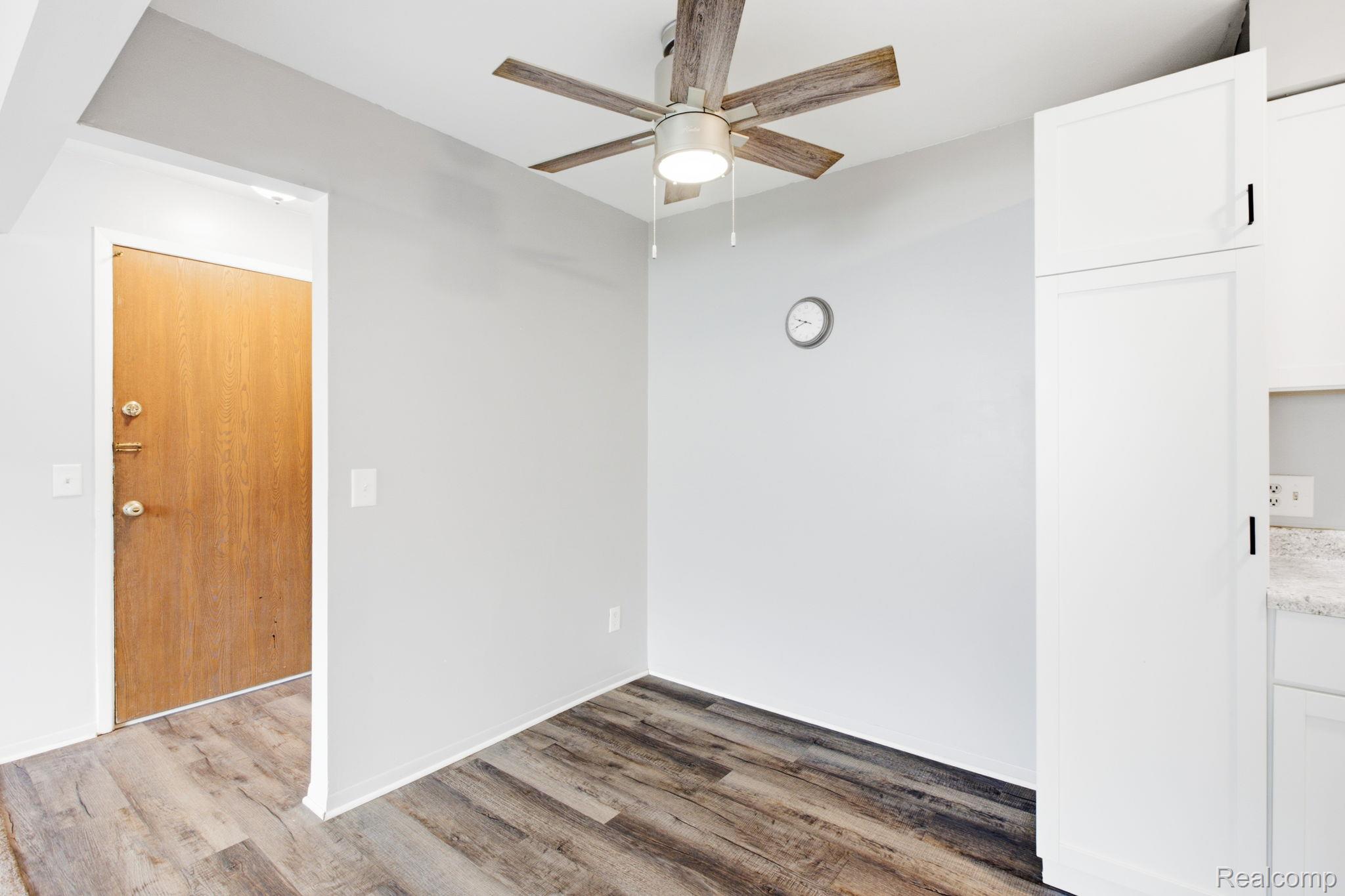 1875 Michigan Avenue 7