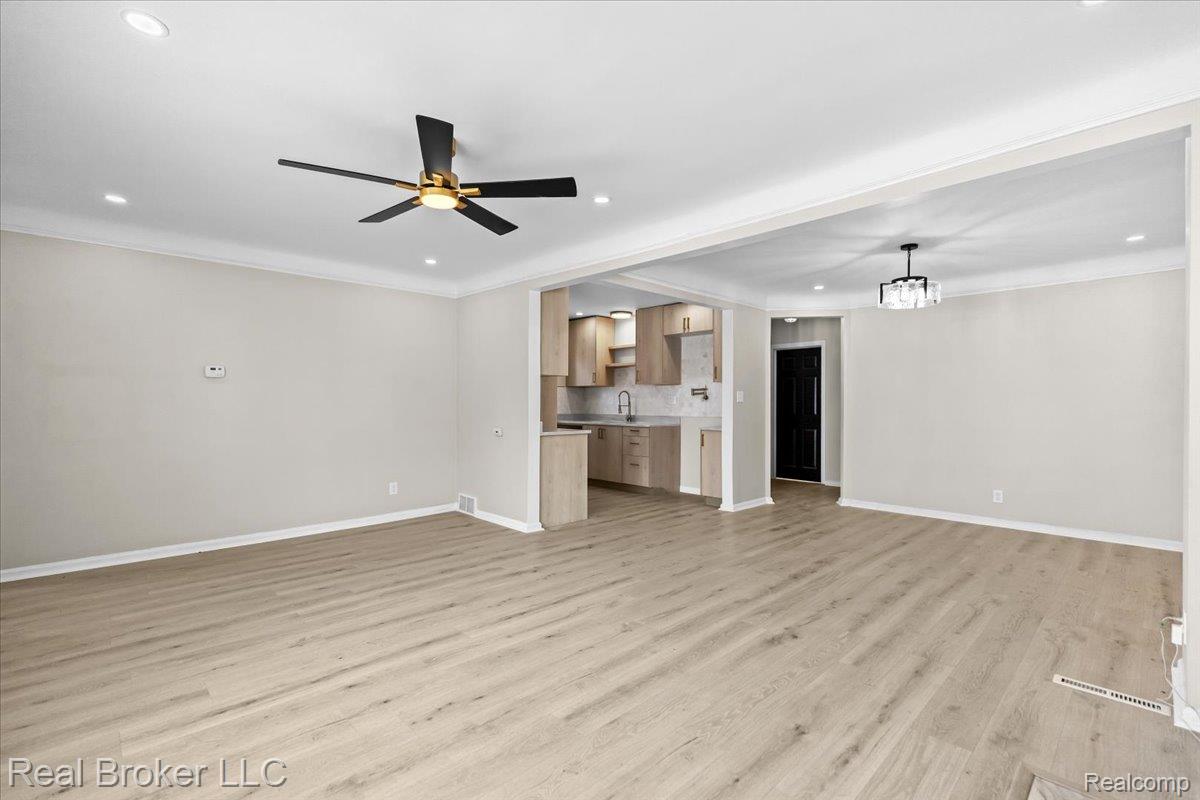 16853 Mansfield Street