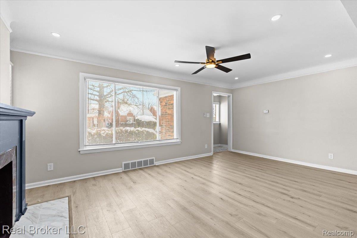 16853 Mansfield Street