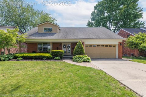 Photo of 1387 Edmundton Drive, Grosse Pointe Woods City, MI 48236 (MLS # 20261035867)
