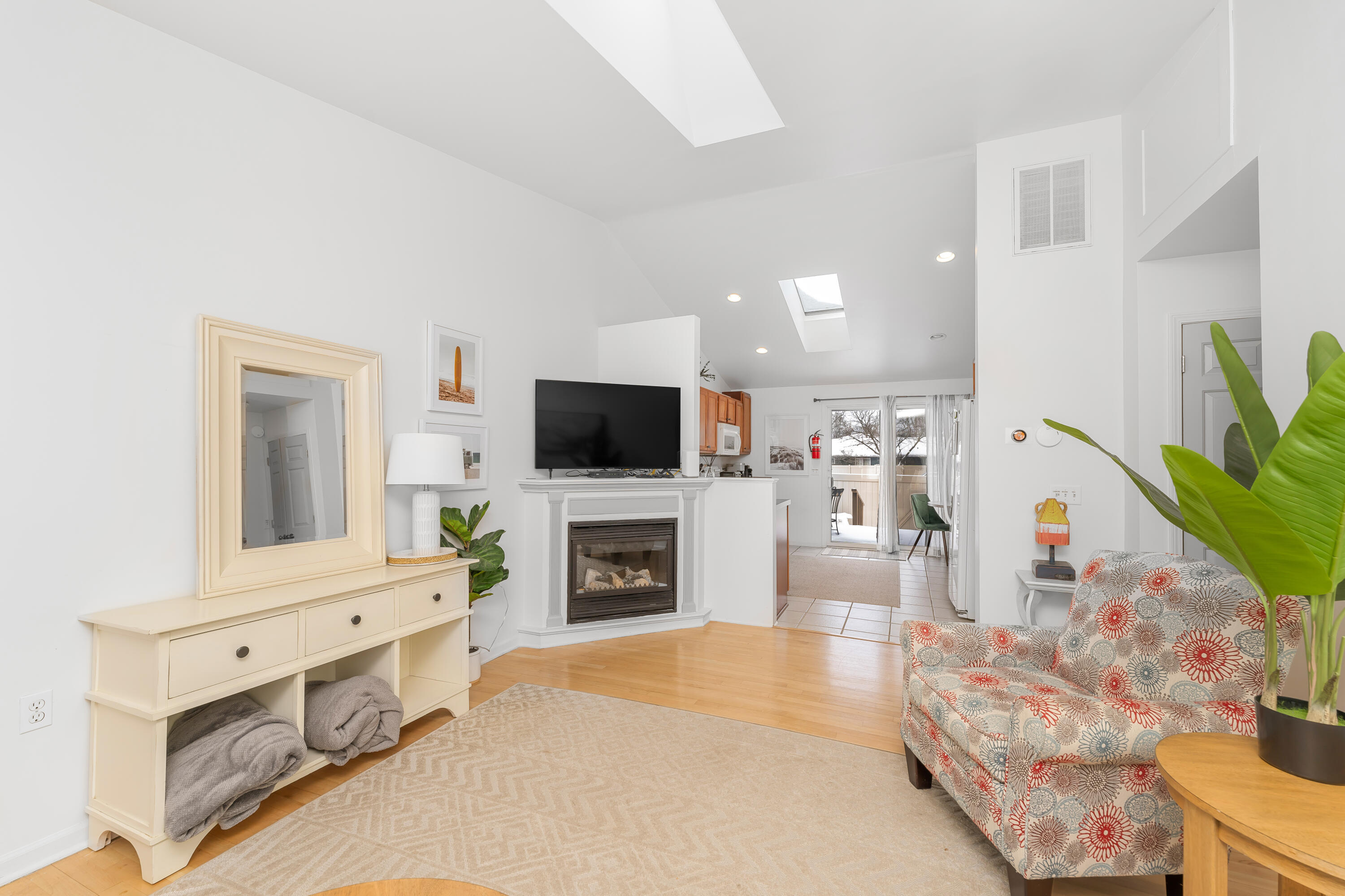 424 Fremont Street 6