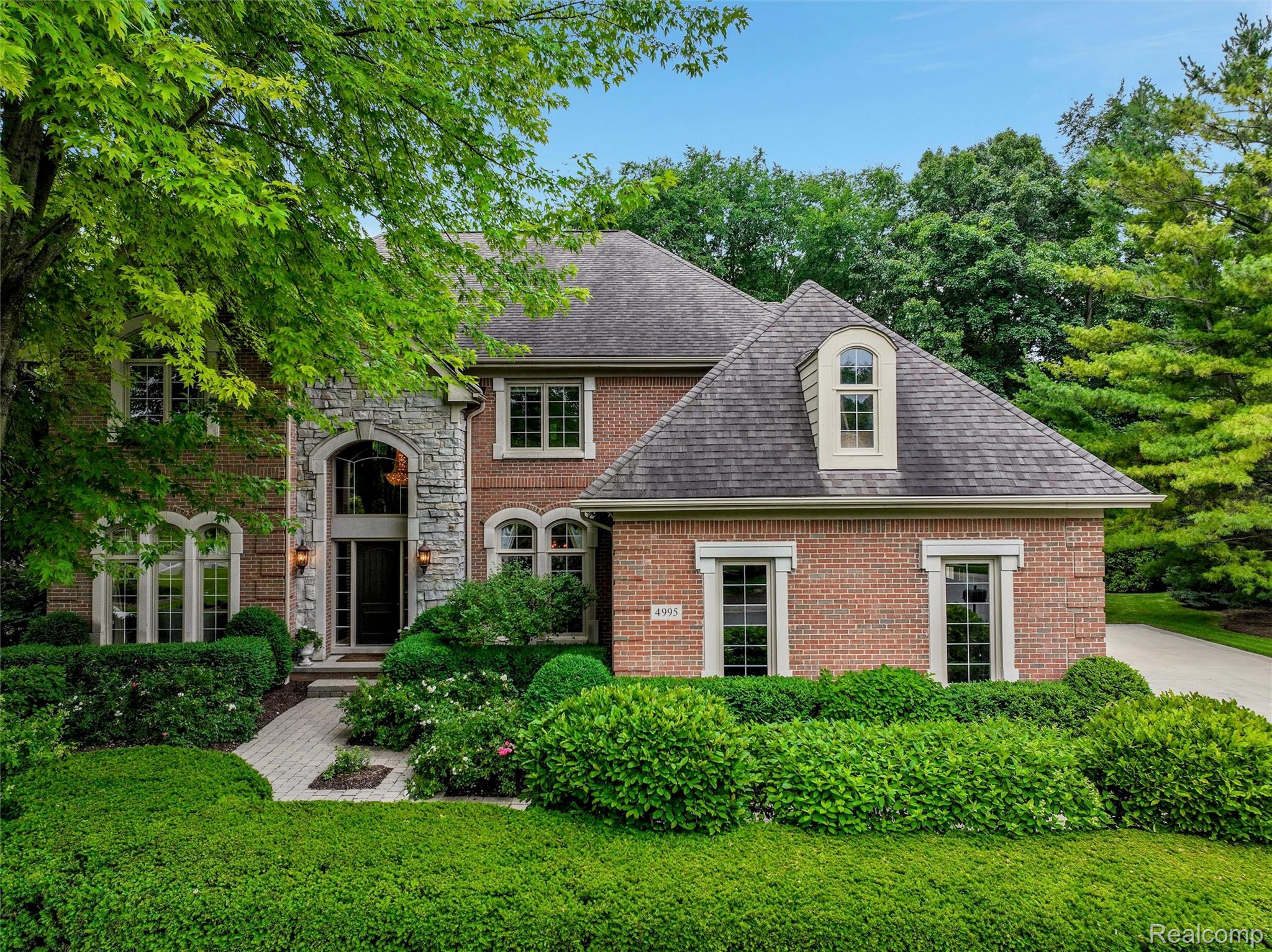 4995 Highland Court