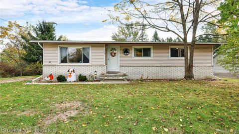 410 N Lester Street Capac Village MI 48014