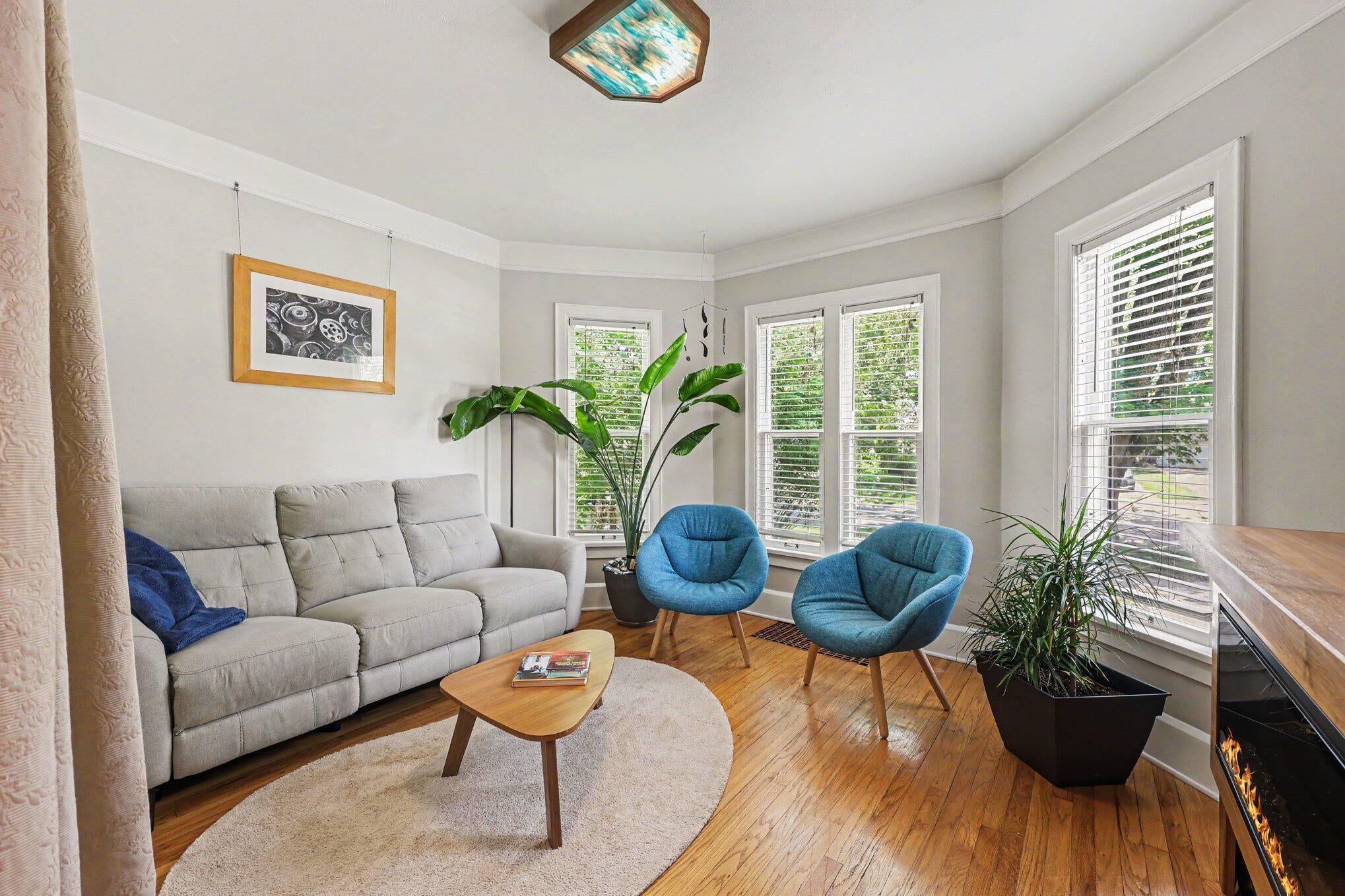 521 W Middle Street