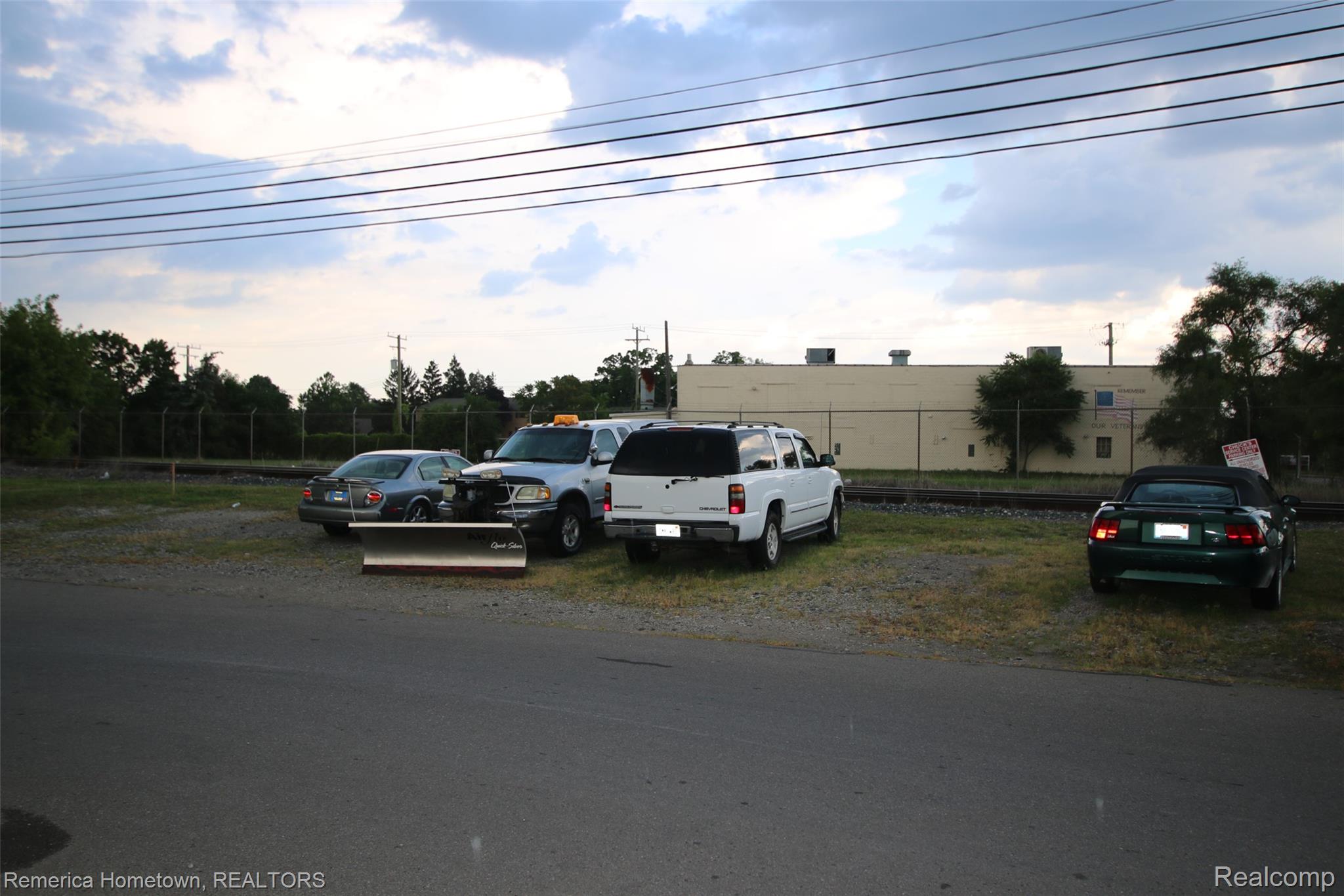 285 N Main Street