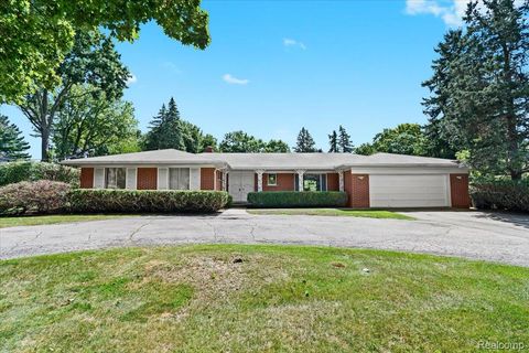 4401 Chisholm Trail Trail Bloomfield Hills City MI 48301