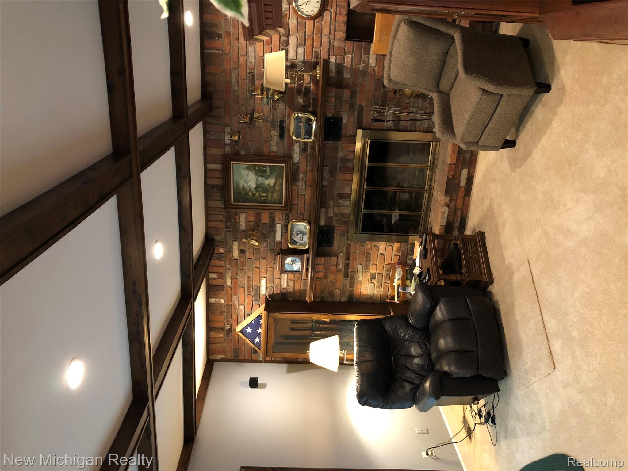 6567 Heaven Drive