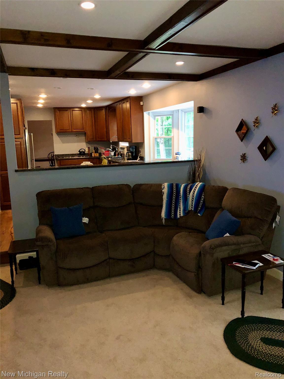 6567 Heaven Drive