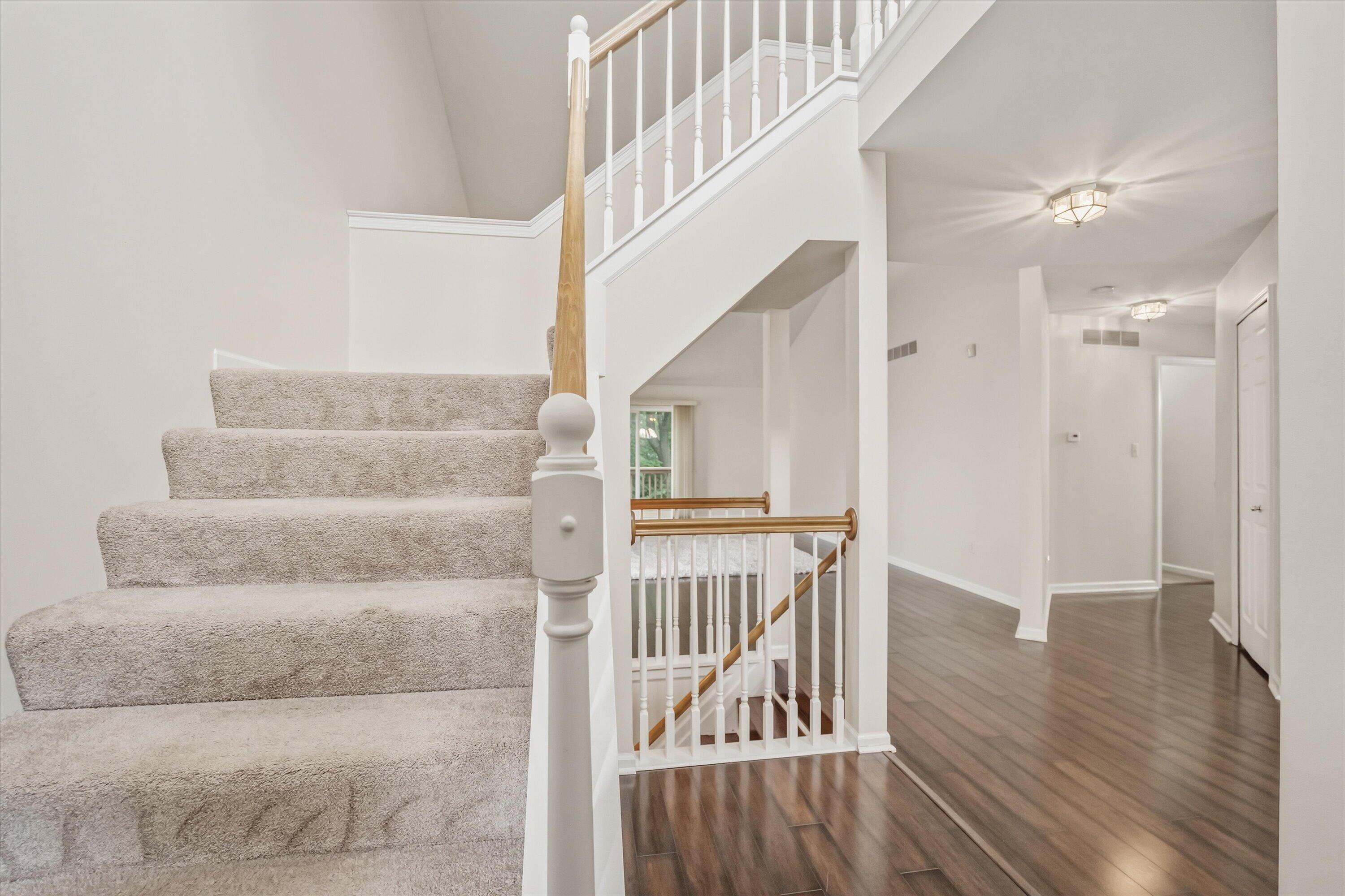 2598 Woodcliff Trail