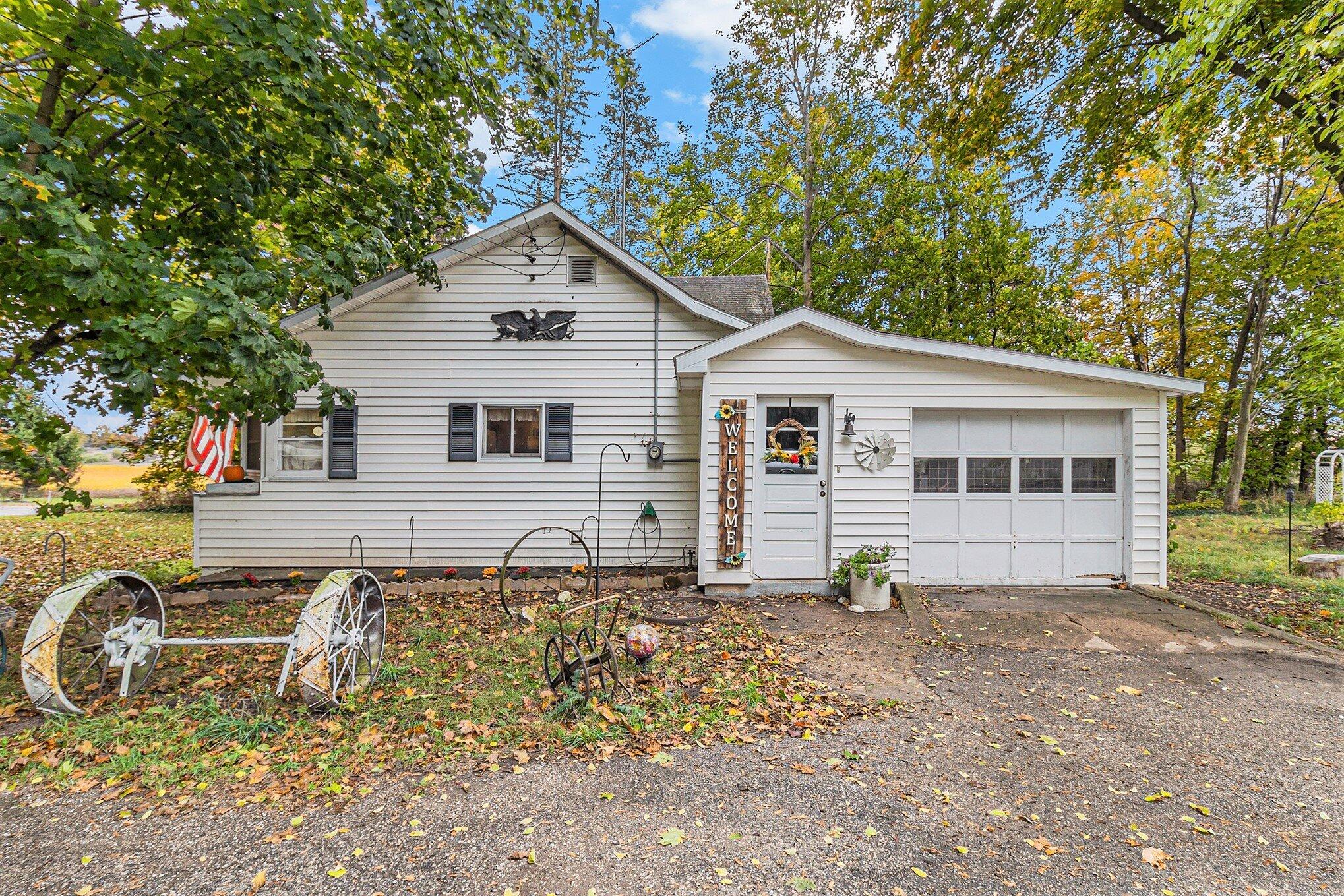 2577 S Custer Rd Road