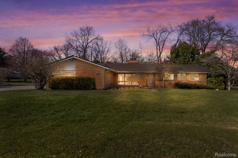 5799 BLANDFORD Court Bloomfield Hills City MI 48302