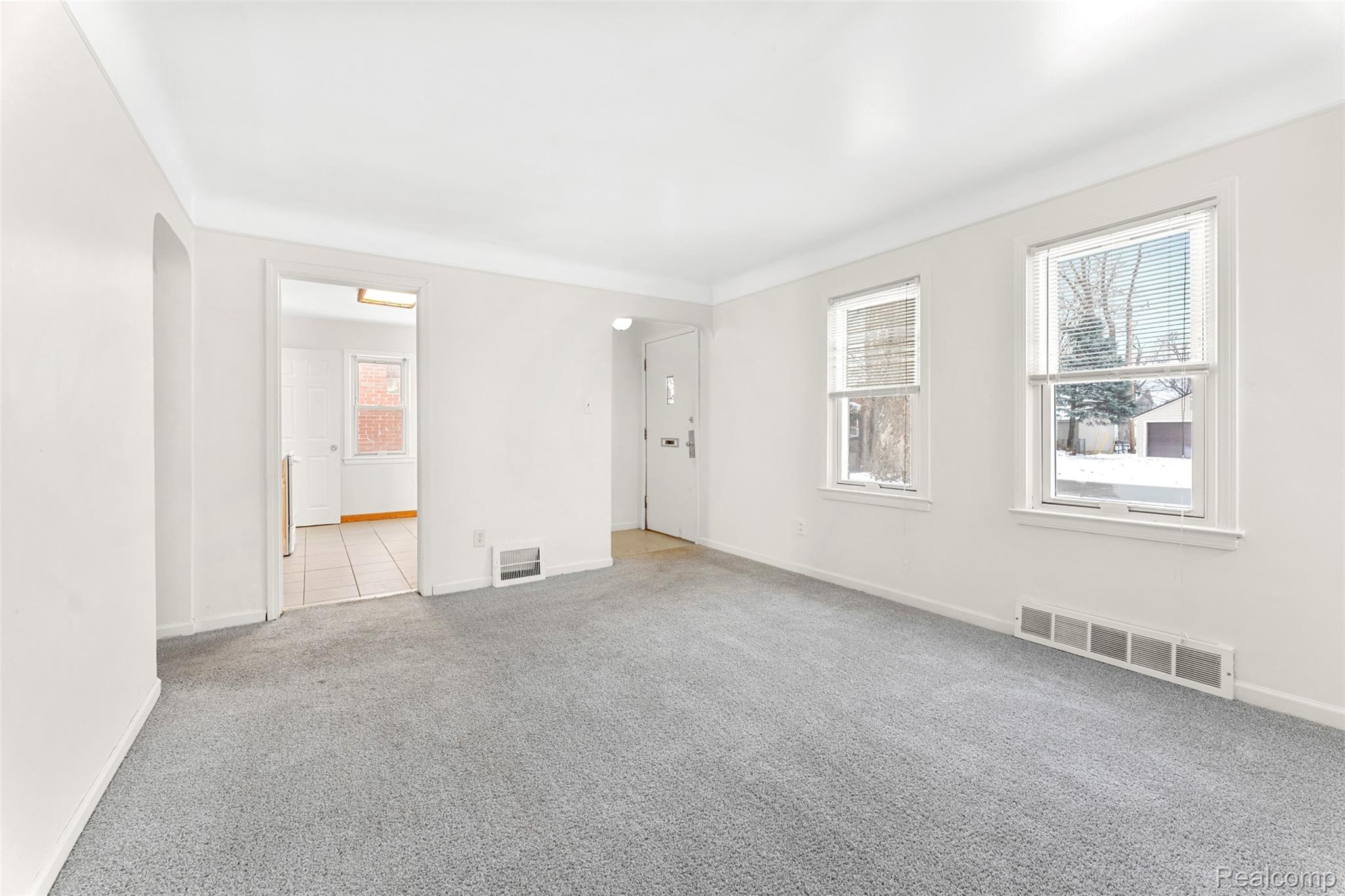 23621 Lawrence Avenue