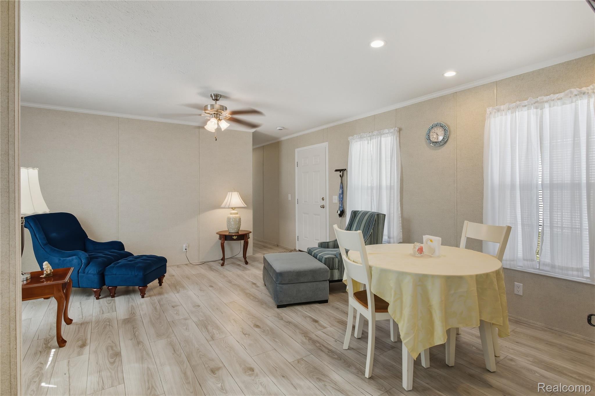 230 E MacGregor Court