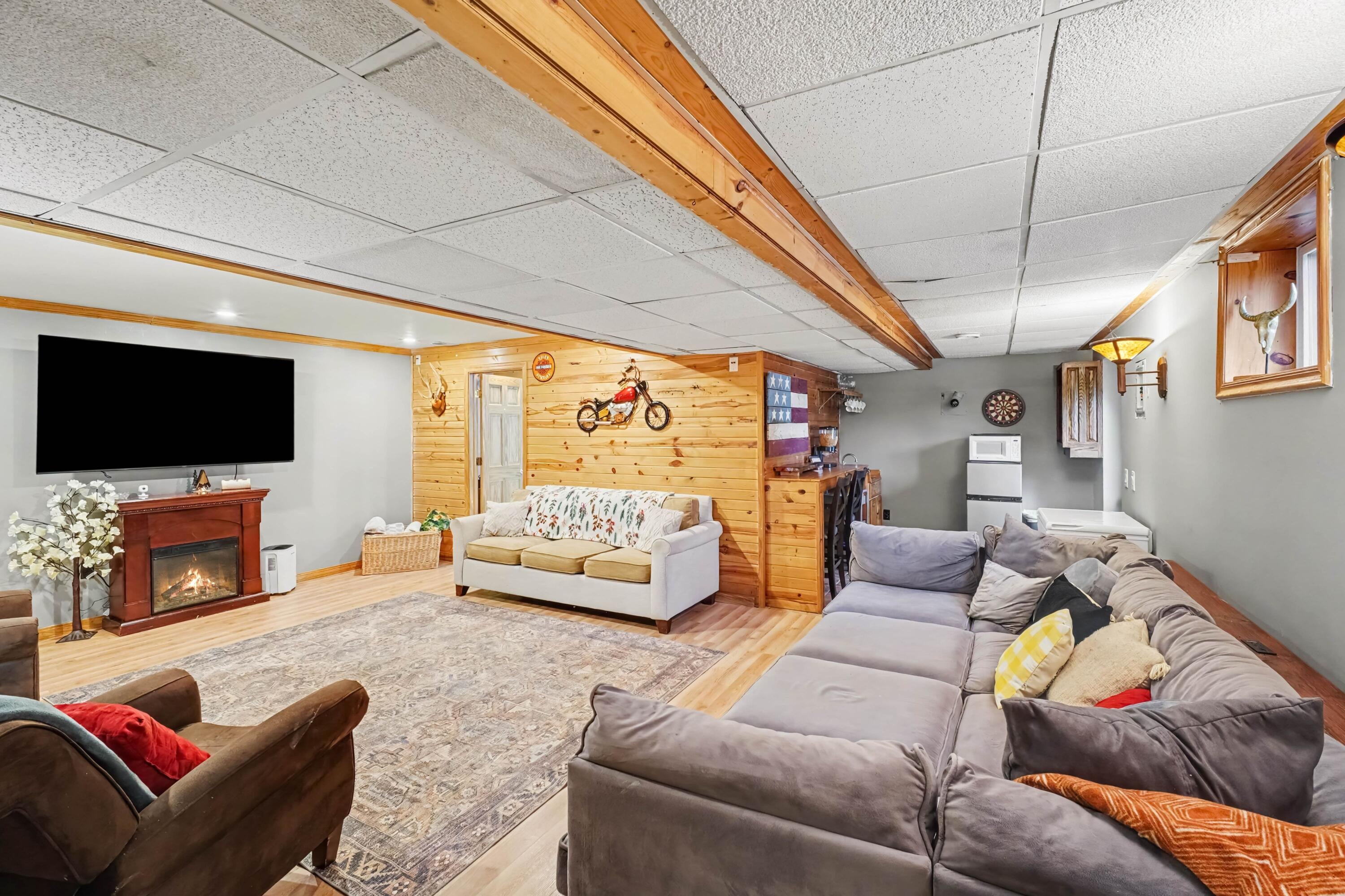2442 Timberline Drive