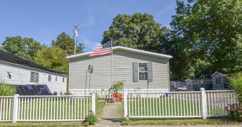 Photo of 2 Powell Street, Battle Creek City, MI 49014 (MLS # 62026049072)