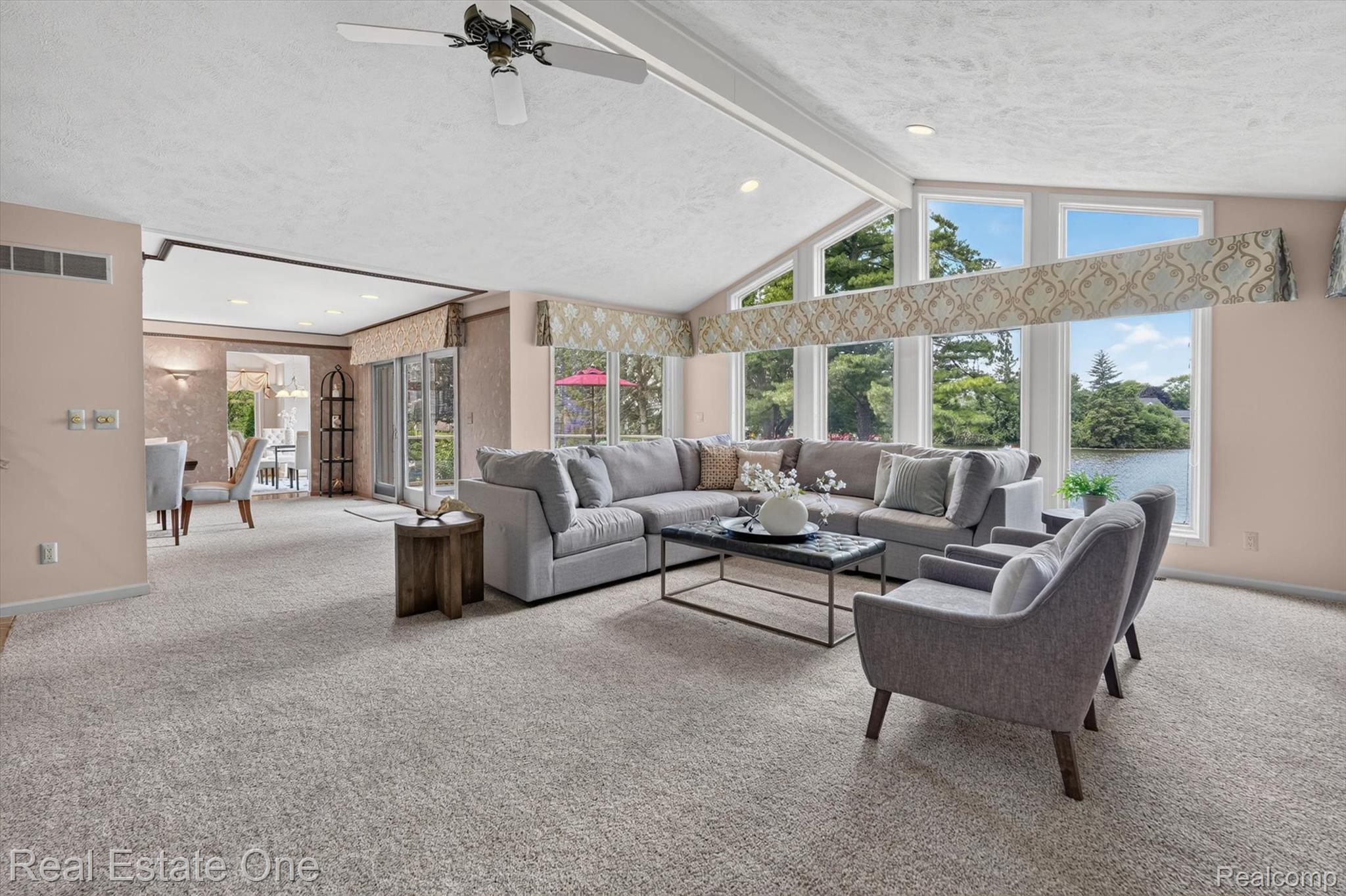5161 Ledgewood Drive