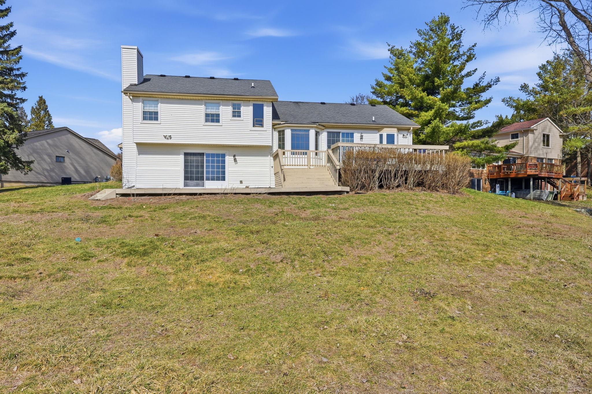 495 Lakes Edge Drive