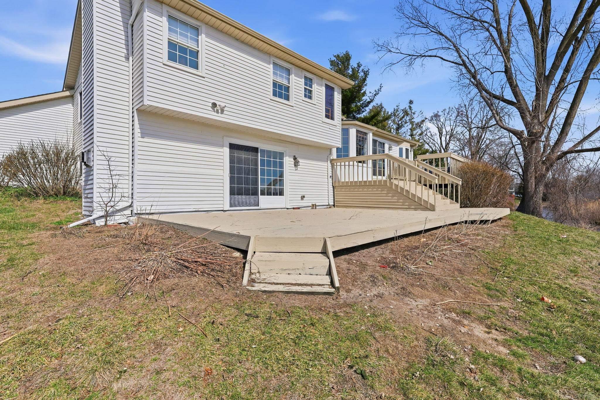 495 Lakes Edge Drive